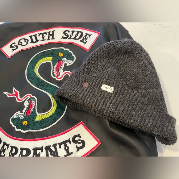 Southside Serpents Riverdale Slim Fit Biker Black Leather Jacket & Jughead hat - Picture 6 of 8